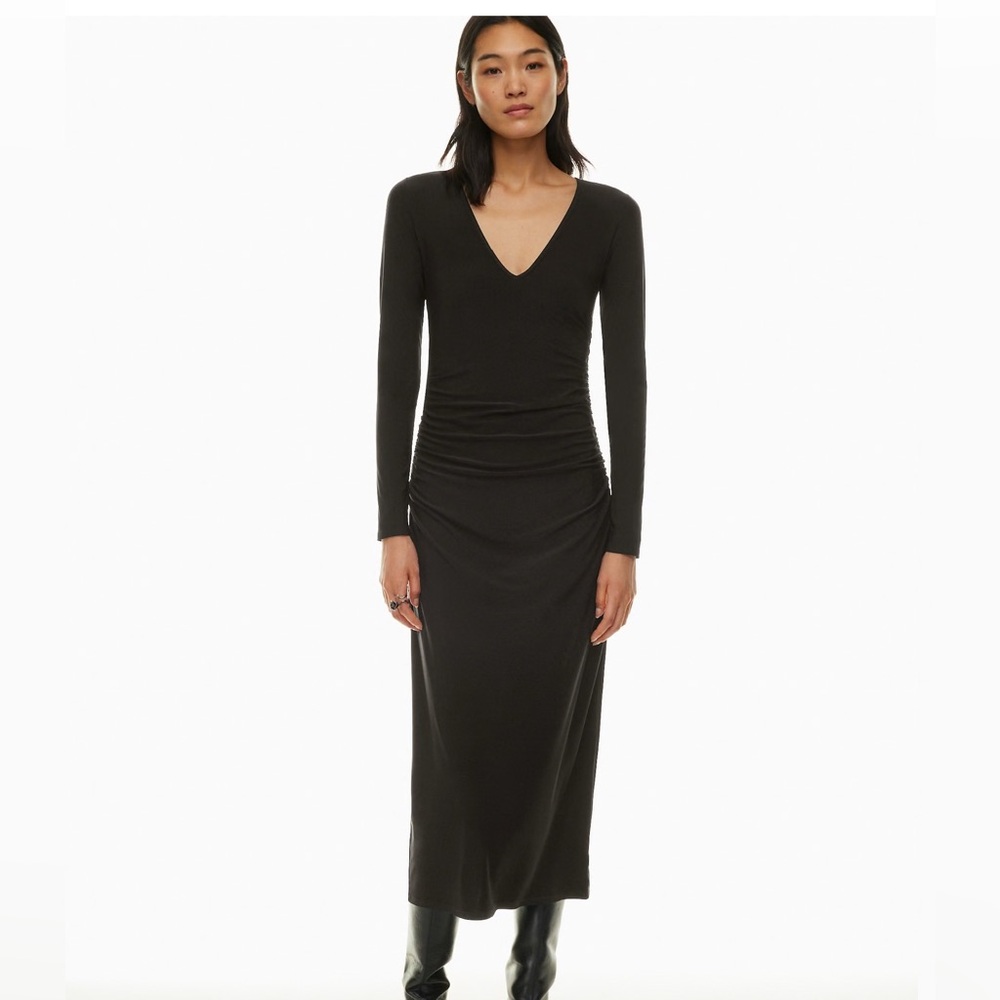 Aritzia Wilfred Parvis black long sleeve ruched midi Dress size large